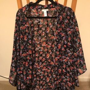 Super cute floral kimono with fringes